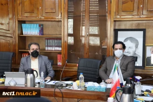 جلسه بررسی و همگرایی در تنظیم برنامه پیشرفت اقتصادی استان مبتنی بر دانش وفناوری
روسای دانشکده ها و معاونین پژوهش وفناوری استان تهران 2