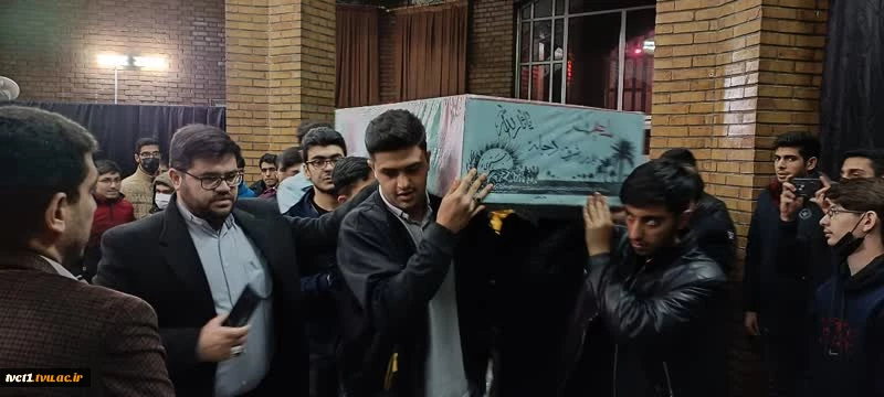 در شب شهادت سپهبد شهید حاج قاسم سلیمانی دانشکده انقلاب اسلامی به عطر حضور شهید گمنام معطر شد 2