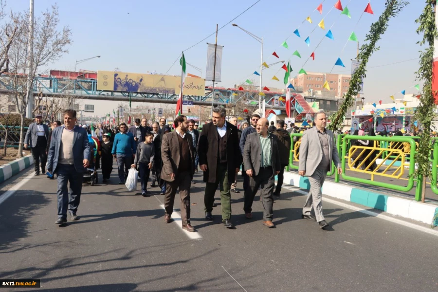 حضور پرشور دانشگاهیان دانشگاه فنی و حرفه‌ای کشور در جشن پیروزی انقلاب و راهپیمایی یوم‌الله 22 بهمن 12